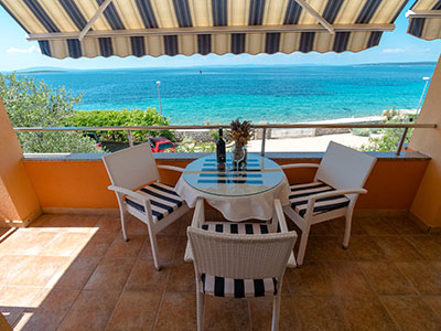Apartments Maslina Island Pag Lun