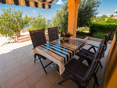 Apartments Maslina Island Pag Lun